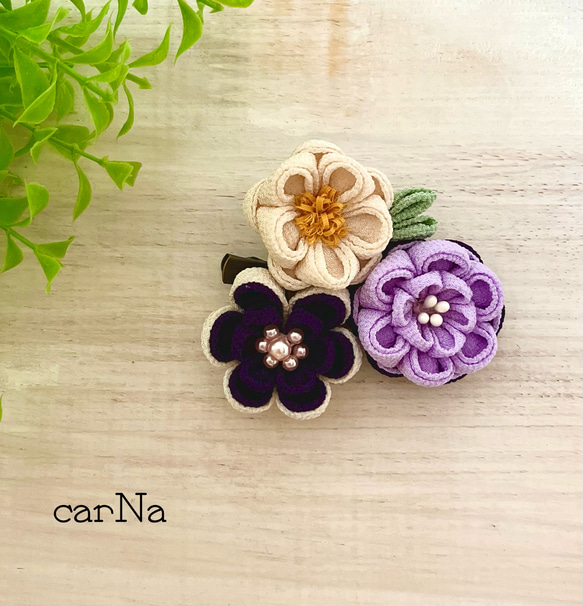 ☆成人式に☆【つまみ細工/ちりめん】お花の髪飾り/紫 かんざし carNa  