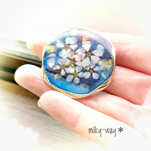 1275】レジン マトリカリア ヘアゴム ポニーフック ブロ―チ