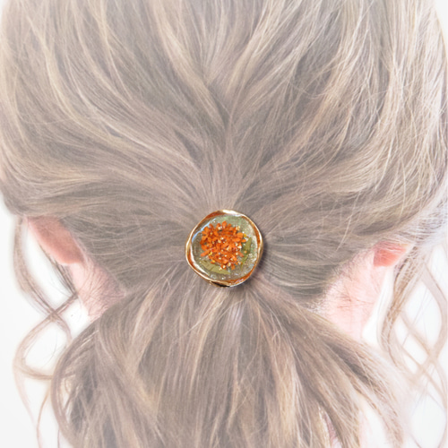 ピンクフラワーとひまわりハートレジンヘアゴム ポニーフック変更可能。 ピンクフラワーとひまわりハートレジンヘアゴム ポニーフック変更可能