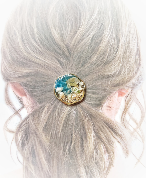 ［再販です！］春の磯＊ユーカリとカスミ草を浮かべて…  ゴールドウェーブリングのヘアゴム 4枚目の画像