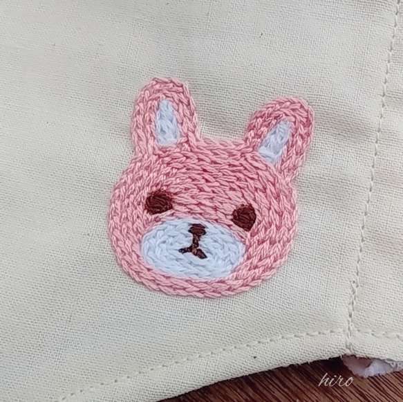 子供用 うさぎワンポイント刺繍 立体マスク 4枚目の画像