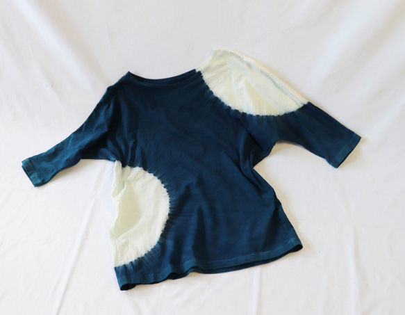 Uzushio : organicコットン藍染有松絞Tシャツ 1枚目の画像