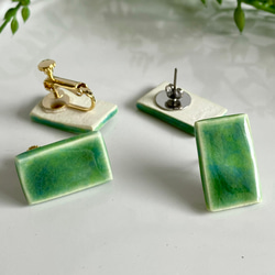 陶器製 シンプル スクエア耳飾り グリーン 3枚目の画像