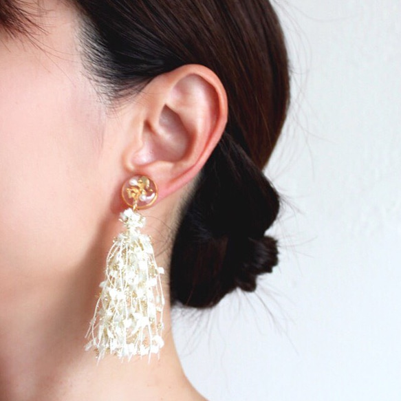 gold Avril tassel × clear gold round ピアス／イヤリング 3枚目の画像