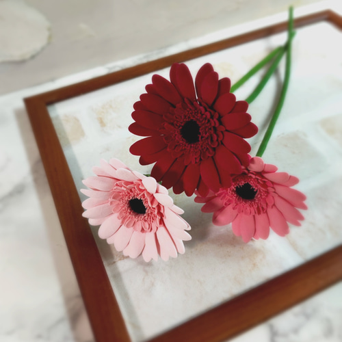 クレイのシックな赤系ガーベラ3本セット アートフラワー Clay art AYA