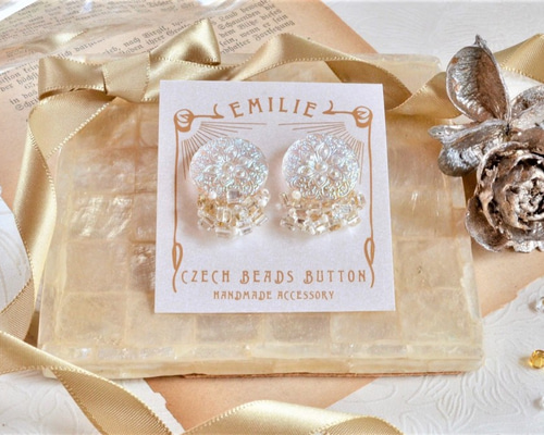 霜の花】イヤリング（ピアス変更可） チェコガラスボタン チェコビーズ