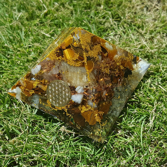 Small Orgonite |予期せぬ富を作り、胃腸の消化を強化するSummer Lucky Fortune。 1枚目の画像