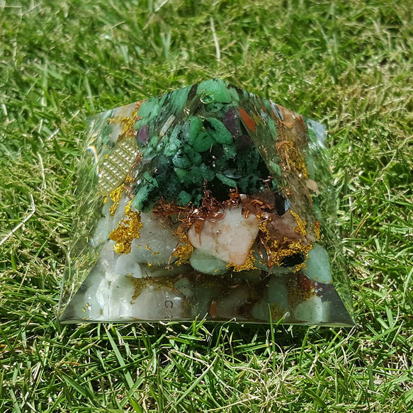 Small Orgonite | Springは結婚を促進し、気分を改善する 1枚目の画像