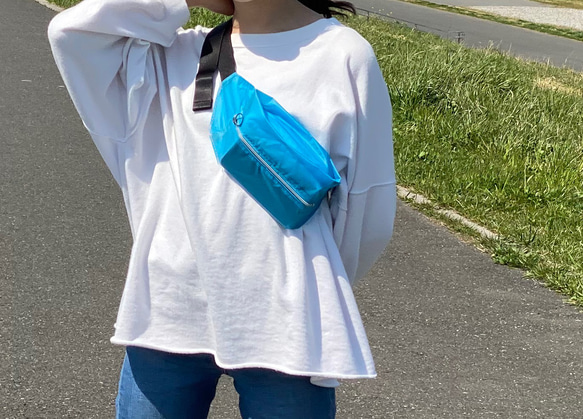 【あのちゃん 着用】ボディバッグ　ウェストポーチ ブルー　青　ベトナム　インスタ あのちゃん 着用】ボディバッグ ウェストポーチ ブルー 青 ベトナム