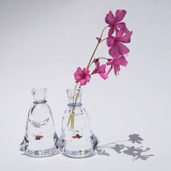 金魚の絵柄の花瓶 金魚の一輪挿し 赤 一輪挿し・花瓶・花器 KJ's Glass 通販