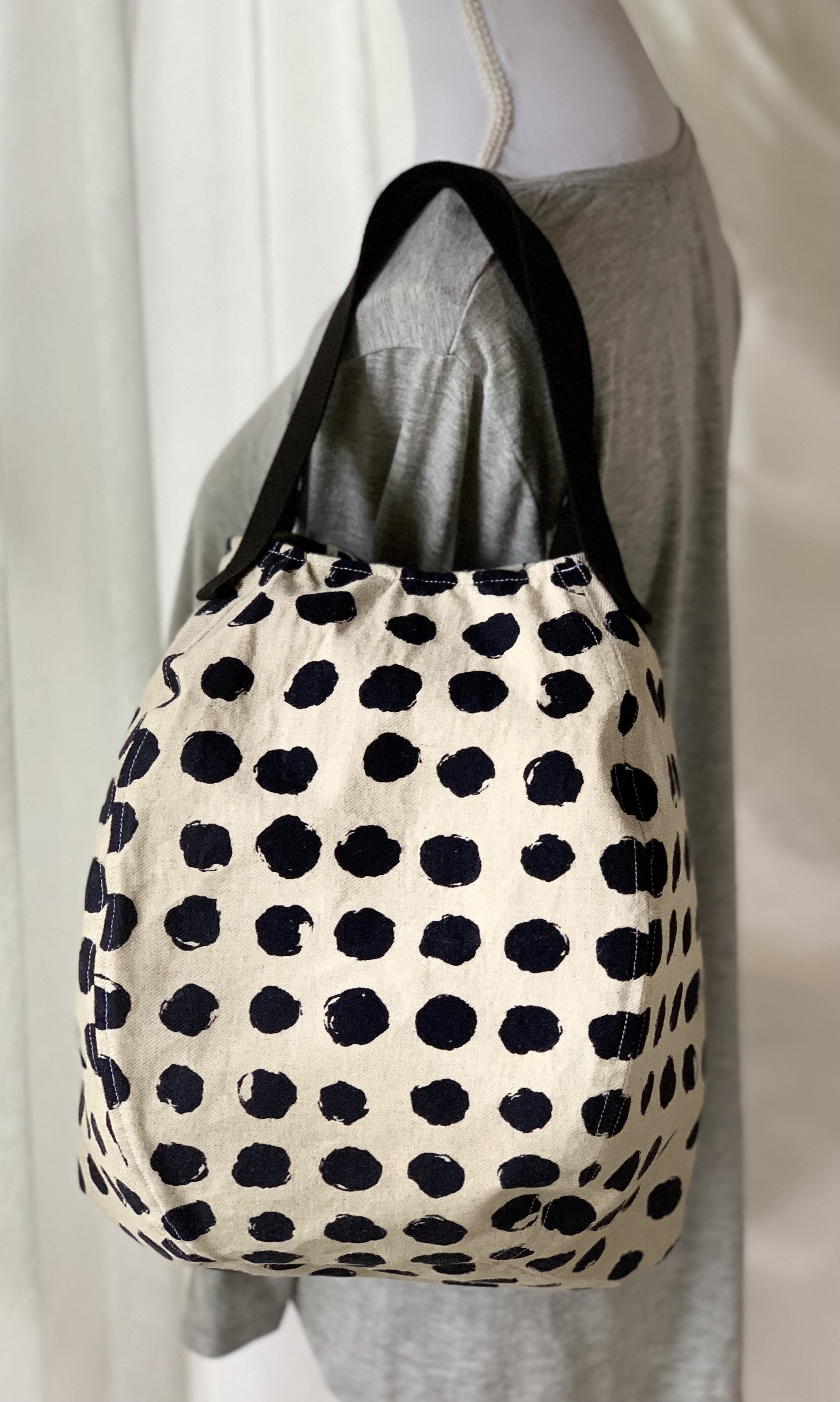 【受注生産】コロンとした形がかわいい　北欧柄バッグ