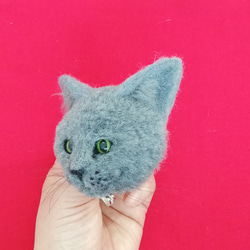 ロシアンブルーの猫ブローチ　羊毛フェルト　猫　リアル　ぬいぐるみ　愛猫　植毛　ロシアンブルー　ブローチ 7枚目の画像