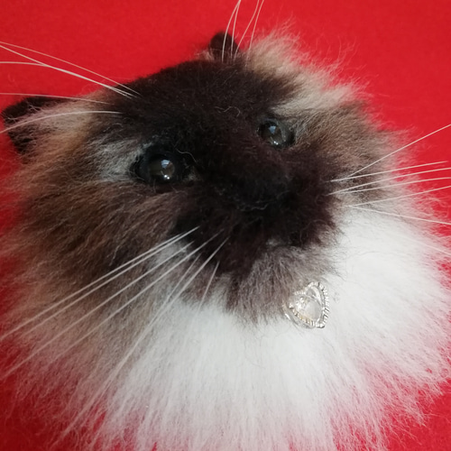 バーマンの猫ブローチ 羊毛フェルト 猫家 通販 7331724｜Creema(クリーマ)