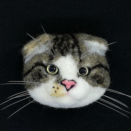 キジ白のスコティッシュフォールドの猫ブローチ461 羊毛フェルト 猫