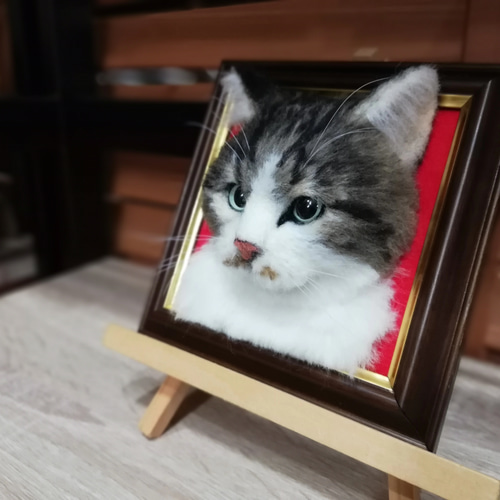 キジ白のフレーム猫 羊毛フェルト 猫 リアル ぬいぐるみ 愛猫 額縁猫