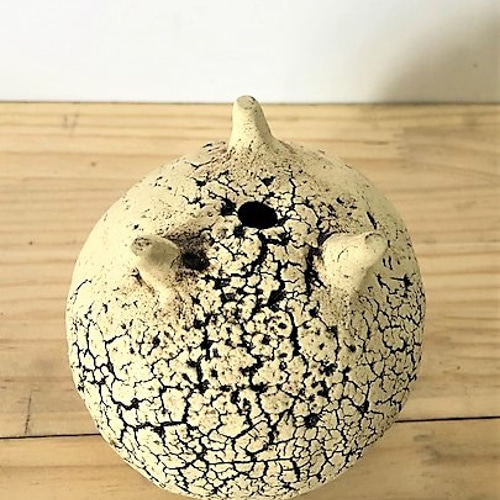 ーHIBIKI Sサイズーオリジナルハンドメイド手びねり陶器植木鉢、三つ足