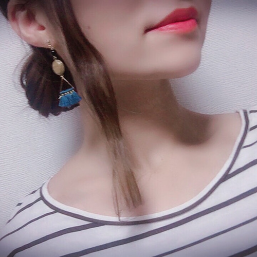 三角タッセル《ネイビー》のアンティーク調ピアス/イヤリング ピアス