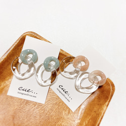 【SALE】アクリルチェーン《clear x green/pink》のピアス 1枚目の画像