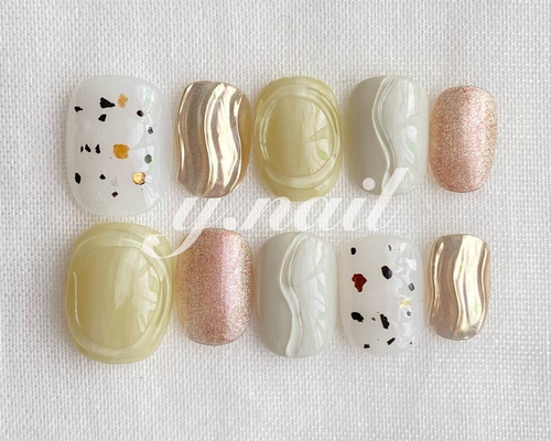 ☑︎ 金林檎ｙｕｂｉｓａｋｉ　ネイルチップ　オーダー　ニュアンスネイル　個性派 ☑︎ 金林檎yubisaki ネイルチップ オーダー ニュアンス