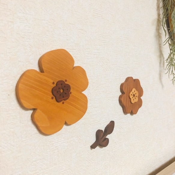 【送料無料】北欧風インテリア☆お花のウォールデコ☆木製ひのき　ナチュラルカラー 3枚目の画像