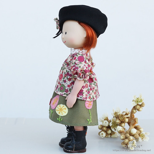 マドレーヌちゃん用着せ替え☆花柄/スモック＋アップリケスカート