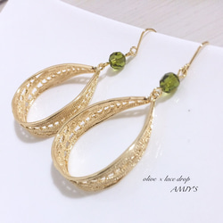 《カラー変更対応します♪》Swarovski ⁑ Olive lace drop ピアス/イヤリング 1枚目の画像