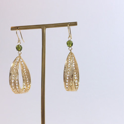 《カラー変更対応します♪》Swarovski ⁑ Olive lace drop ピアス/イヤリング 4枚目の画像