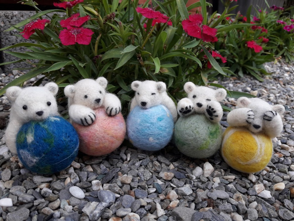 [趴趴星球系列]一起愛護地球救救北極熊-羊毛氈吊飾 第6張的照片