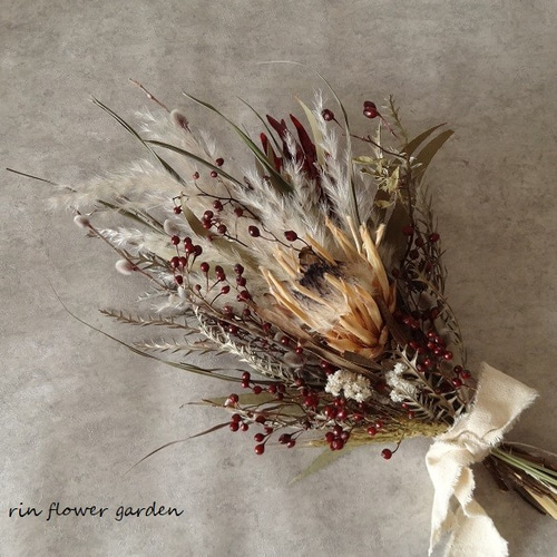 50x30cm 秋色 人気 プロテア ノイバラの実 パンパス スワッグ  