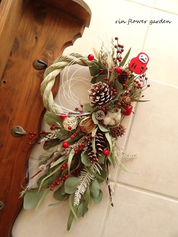 特大 新作 50cm 紅白 水引き 正月飾り しめ縄 木の実 ノイバラの実 ユーカリ リース ドライフラワー 10枚目の画像