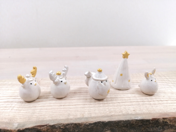 ホワイトクリスマス♡白いサンタと仲間たちＢ　陶器 3枚目の画像