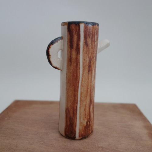 未使用・新品 手作り陶器 花瓶 白茶ストライプ 未使用・新品 手作り