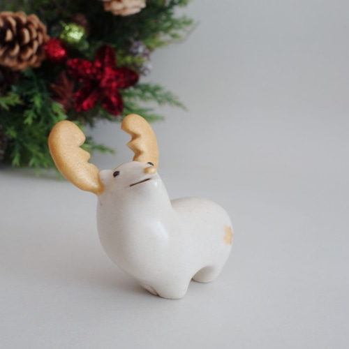 ホワイトクリスマス 白いトナカイ ゴールド 金 陶器 その他置物