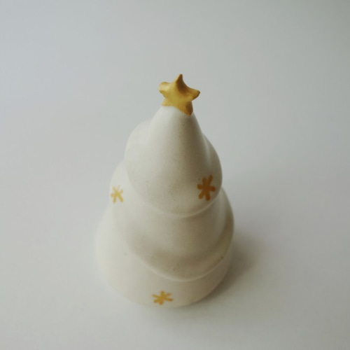 ホワイトクリスマス 白いツリー 陶器 その他置物 つちもの製作所 ホワイトクリスマス 白いツリー 陶器 その他置物 つちもの製作所