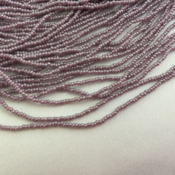 極小薄紫色丸ビーズ - rocailles rondes amethyste 2枚目の画像