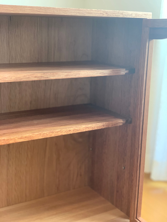 ガラスショーケース・食器棚・ガラスキャビネット 