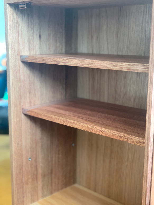 ガラスショーケース・食器棚・ガラスキャビネット 