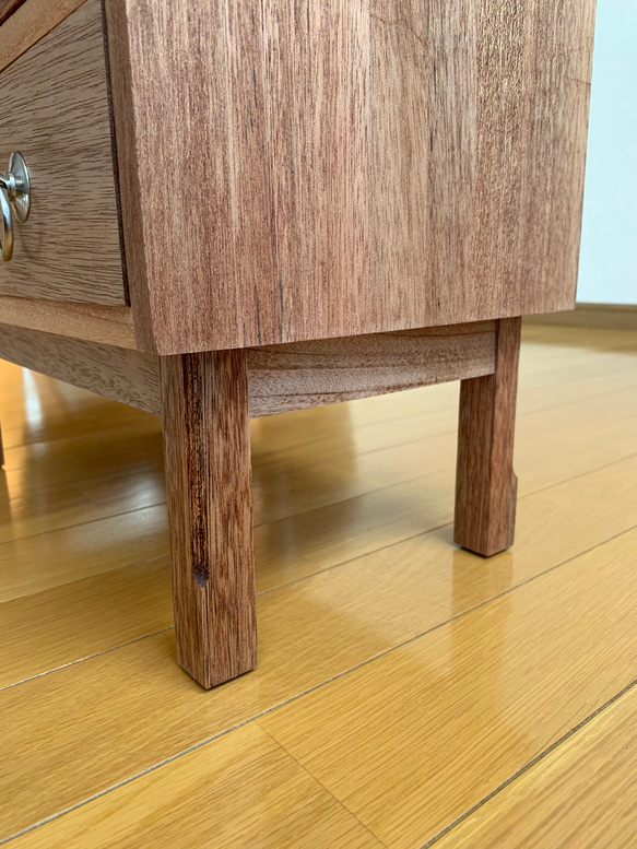 ガラスショーケース・食器棚・ガラスキャビネット 