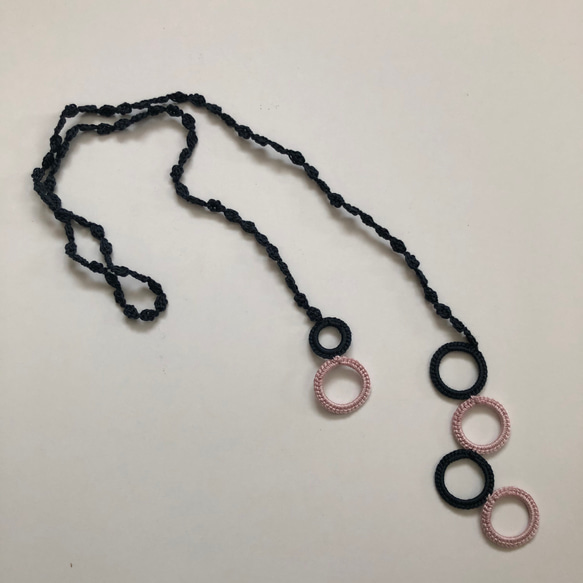 レース糸♡リングで繋ぐネックレス ピンク、紺 4枚目の画像