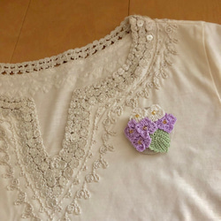 リネン&レース糸♡紫陽花のブローチ 2枚目の画像