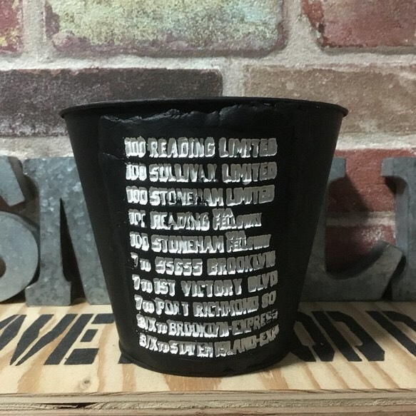 バスロールサイン風凸凹リメ缶(100) 1枚目の画像