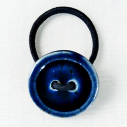 ボタンヘアゴム(藍) 1枚目の画像