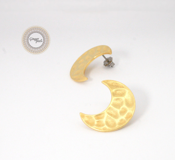 Tiピアス[Crescent Moon/古代金] 1枚目の画像