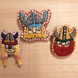 バイキング viking ヴァイキング 海賊 ヒゲ 金髪 北欧 ブローチ 刺繍 手刺繍 フエルト 8枚目の画像