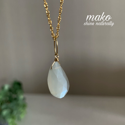 お値下げしました！14kgf 変形ペアシェイプホワイトムーンストーン