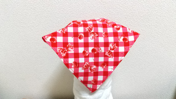 チェリー＆リボン（赤）子供用三角巾　ゴム紐付 1枚目の画像