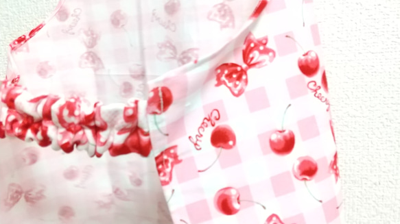 ☆特価☆ 110cm チェリー＆リボン（ピンク）ゴム紐 子供用エプロン・三角巾・巾着袋セット 5枚目の画像