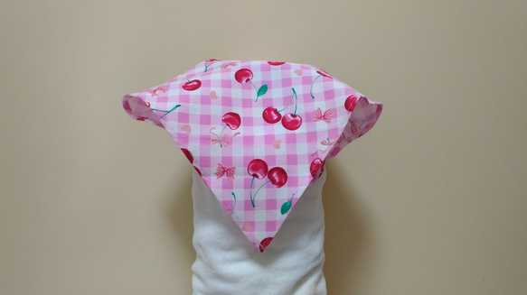 子供用三角巾　ゴム紐付　チェリー（ピンク） 1枚目の画像