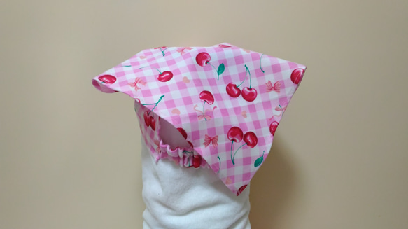 子供用三角巾　ゴム紐付　チェリー（ピンク） 2枚目の画像