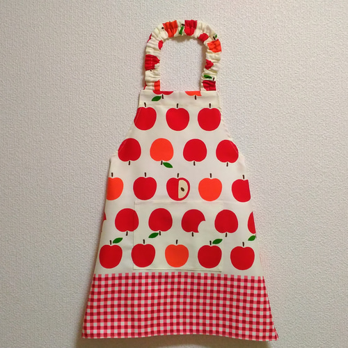 総柄　プリント　ラップ　エプロン　個性的　珍品　トランプ　女　メッセージ　白　赤 母の日 プレゼント 実用的 ギフト カーネーション ( エプロン